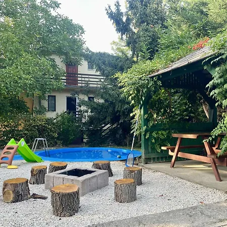 Balatonfoelvari Nyaralo Дом отдыха Балатонфёльдвар